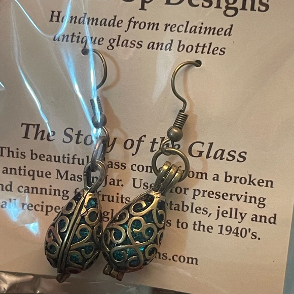 Repurposed Blue Glass Earrings: Never worn - Picture 3 of 3